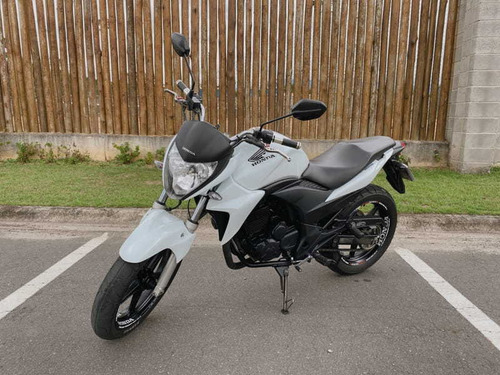 Imagem 2 de 10 de Honda Cb 300 R 2014