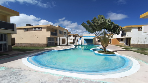 Ideal Vende Town House De 116m2 3 Habitaciones Y 3 Baños En Conjunto Mocoties Tucacas