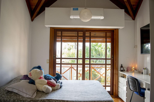 Casa Venta Barrio Alemán 4 Dormitorios, Jardín, Parrilla Garage