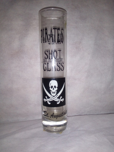 Imagen 1 de 6 de Shots: Glasses.