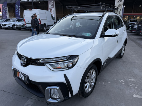 Dongfeng AX4 1.6 Luxury Mt5