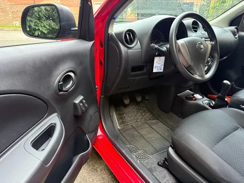 Nissan March 1.6 Active