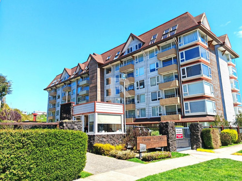 Amplio Departamento 3 Dorm Y 2 Estac. A 2 Cuadras Costanera