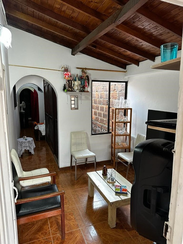 Casa Tercer Nivel En Venta Robledo Miramar