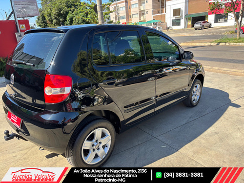 Volkswagen Fox ROUTE 1.0 MI TOTAL FLEX 8V 5P