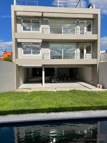 Imagen 14 de 29 de Departamento 4 Ambientes Venta Castelar