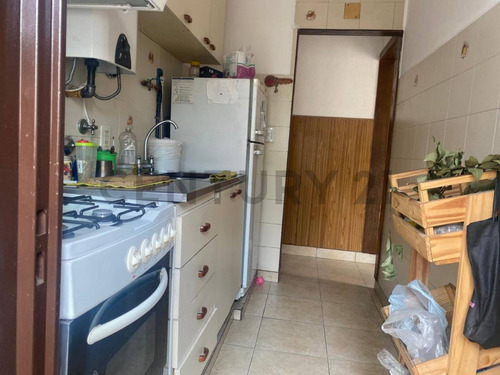 Venta Departamento 4 Ambientes Con Espacio Guarda Vehiculos - Avellaneda