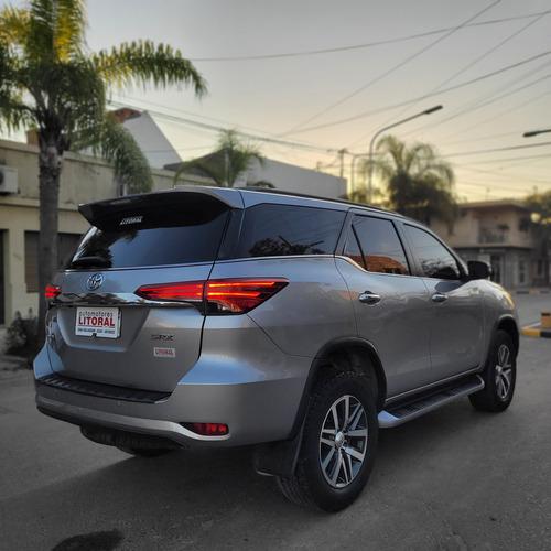 Toyota Hilux SW4 2.8 Srx 177cv 4x4 7as At