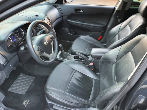 Imagem 8 de 10 de Hyundai I30 2.0 Mpfi Gls 16v Gasolina 4p Manual 2010