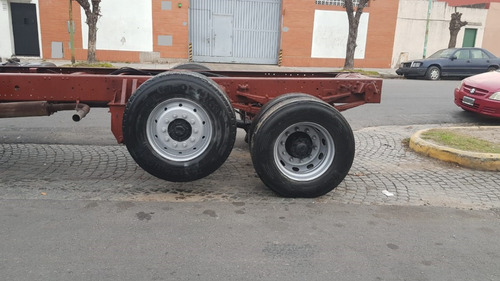 Iveco 160e23 Balancín Envainado Eje Neumático Chasis