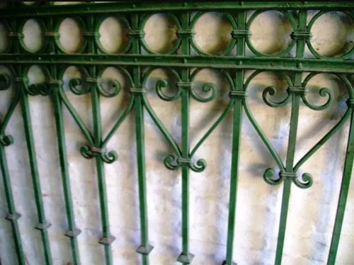 Antiguo Frente De Reja Hierro Histórico De Talleres Vasena Verde (Usado)