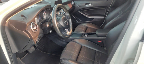 Mercedes-Benz Classe GLA 1.6 Advance Turbo Flex 5p