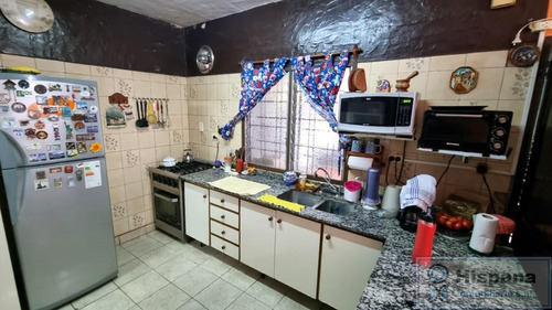 Hermosa Casa En Venta, Barrio La Loma, Del Viso