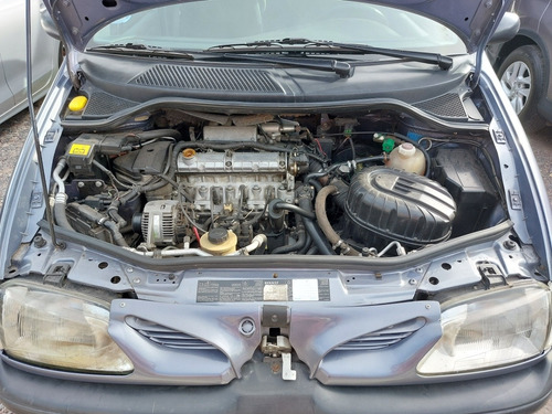 Imagen 11 de 11 de Renault Scénic 2000 2.0 Rxe