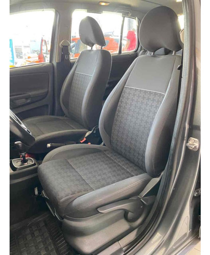 Volkswagen Fox 1.6 MSI COMFORTLINE 8V FLEX 4P AUTOMATIZADO