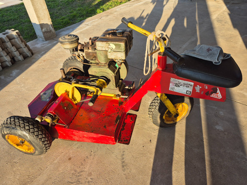 Tractor Corta Pasto Rolan, Motor Villa 8 Hp