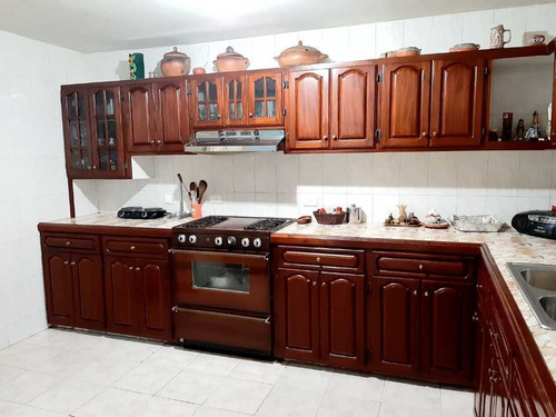 Imagen 5 de 10 de Venta De Casa En Urb. El Cafetal Naguanagua, Edo. Carabobo.