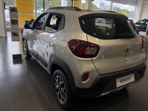 Renault Kwid 1.0 12V SCE FLEX OUTSIDER MANUAL