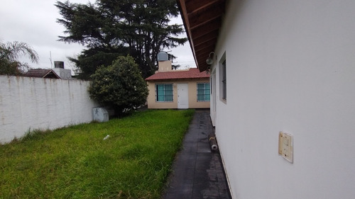 Imagen 5 de 20 de Casa Con Parque En Calle Gluck