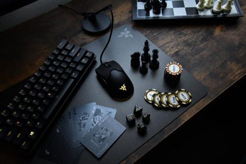 Imagen 4 de 5 de Soporte De Cable Razer Mouse Bungee V3 Base Antideslizante
