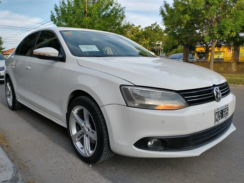 Imagen 7 de 15 de Volkswagen Vento Luxury 2.5 Tiptronic