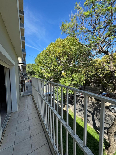 Hermosa Casa En Venta. Planta Alta En Calle La Rioja