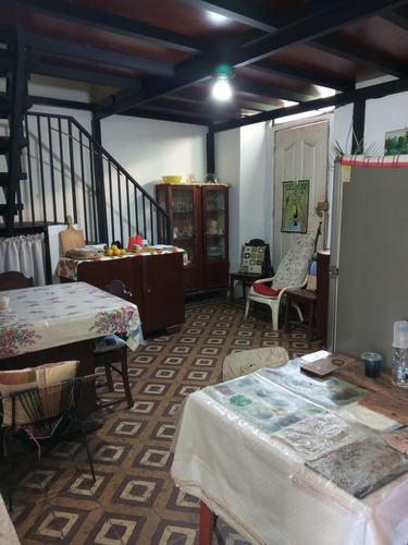 Vendo Amplia Casa Parroquia Altagracia Caracas