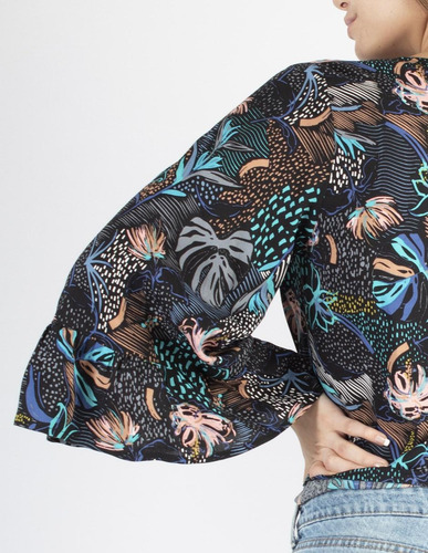 Imagen 6 de 6 de Blusa De Playa Abierta Amarre Tropical Fresca Amad Mujer