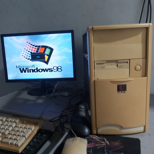 Cpu Antigo Windows 98 Raro (Usado)