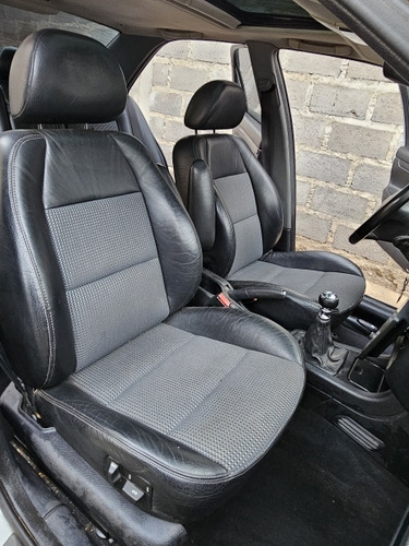 Imagen 14 de 16 de Peugoet 406 Hdi Xs Premium