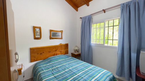 Casa Los Cosmos Zona Céntrica, A 2 Cuadras De La Plaza Principal De Villa Giardino!!