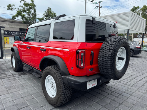Ford Bronco 2.7 Badlands 5p At