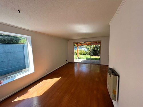 Rebajada Casa En Venta De 4 Dorm. 2 Bañ Y 3 Estac Peñalolén
