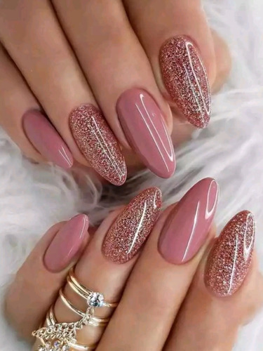 Faço Unhas Simples, Gel, Fibra E Decoradas. 