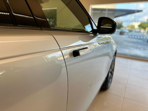 Range Rover Velar Dynamic Se 2025