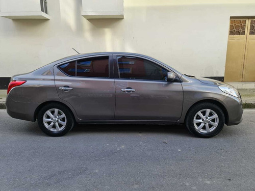 Nissan Versa Advance 1.6 At Fe