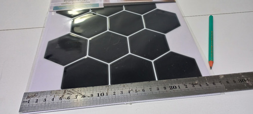 Telha cerâmica autoadesiva de vinil hexagonal preto Muresco