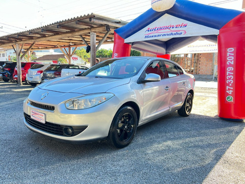 Renault Fluence 2.0 Dynamique Hi-flex 4p