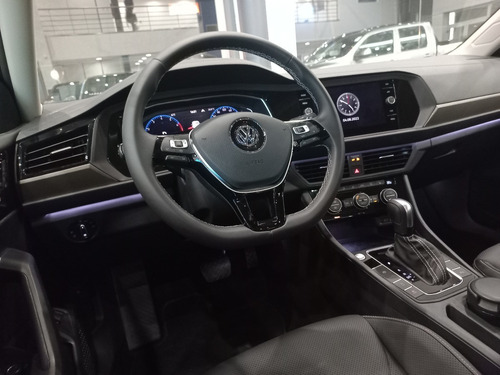Imagen 10 de 16 de Volswagen Vento Highline 1.4 T 150 Cv 0km Aj