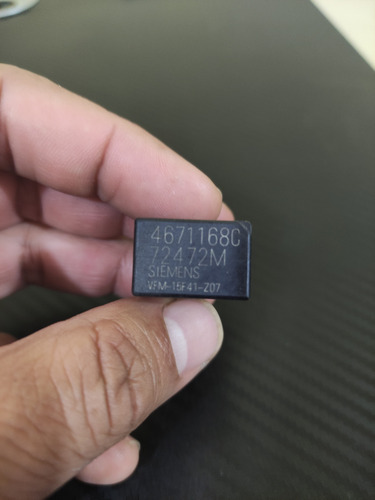 Relay Siemens 4671168c 72472m (Usado)