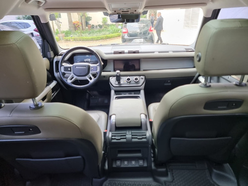 Land Rover Defender 110 2.0 Se 7L Aut. (P300) 5P