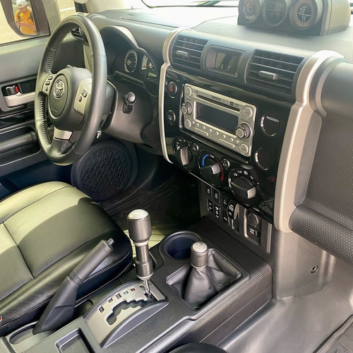 Toyota Fj Cruiser 4x4 2011