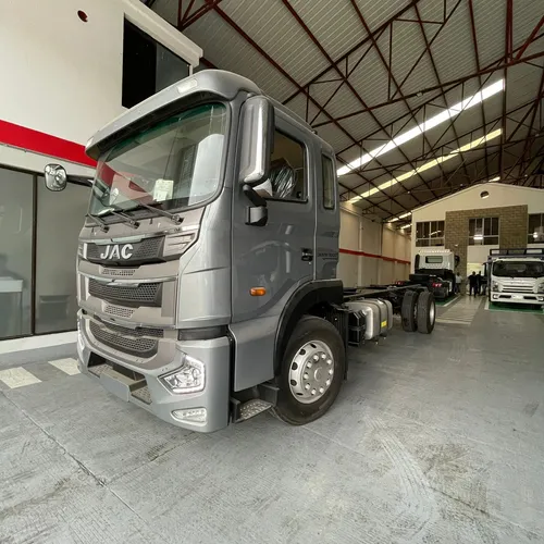 Jac Xvr