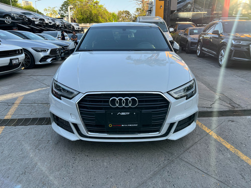 Audi A3 2.0 Sedán L S Line At Dsg
