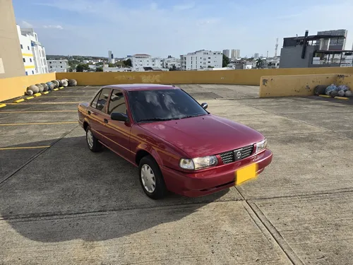 Nissan Sentra 1.6 B13 Lujo