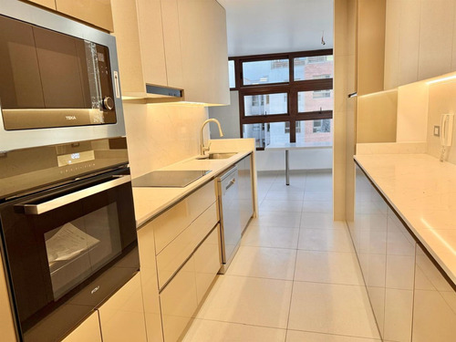 Departamento En Arriendo De 3 Dorm. En Las Condes