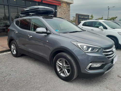 Imagen 4 de 20 de Hyundai Santa Fe 2.2 Crdi 7 As Pre At 2018 4wd