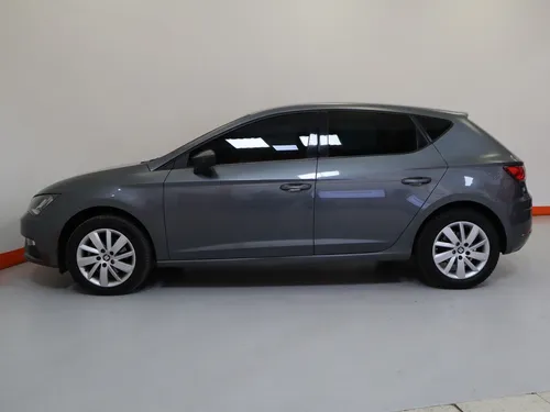 Seat Leon REFERENCE 1.6 AT 5P