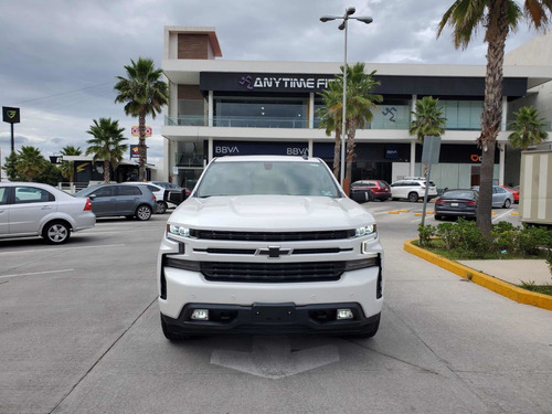 Imagen 12 de 15 de Chevrolet Cheyenne 2020 5.4 2500 Doble Cab Lt Z71 4x4 At