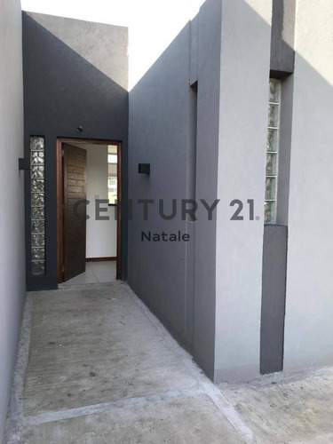 Imagen 2 de 17 de Casa En Venta 133 Y 487 , Altos De Lacroze, A Estrenar.